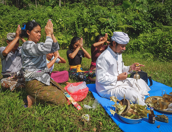Balinese ceremony at the holiday accommodation Villa Uma Dewi Sri in Sidemen