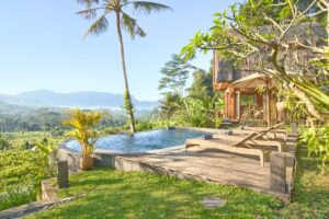 Infinity Pool in einer der besten Unterkünfte in Sidemen.